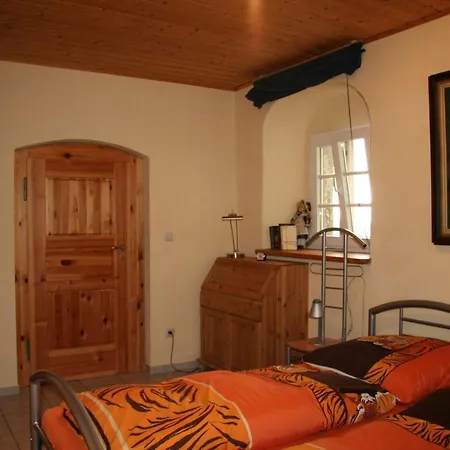 Fewo-im-sanierten-fachwerkhaus アパート Müglitztal